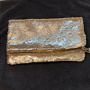 Stella & Dot Gold and Silver Sequin Clutch